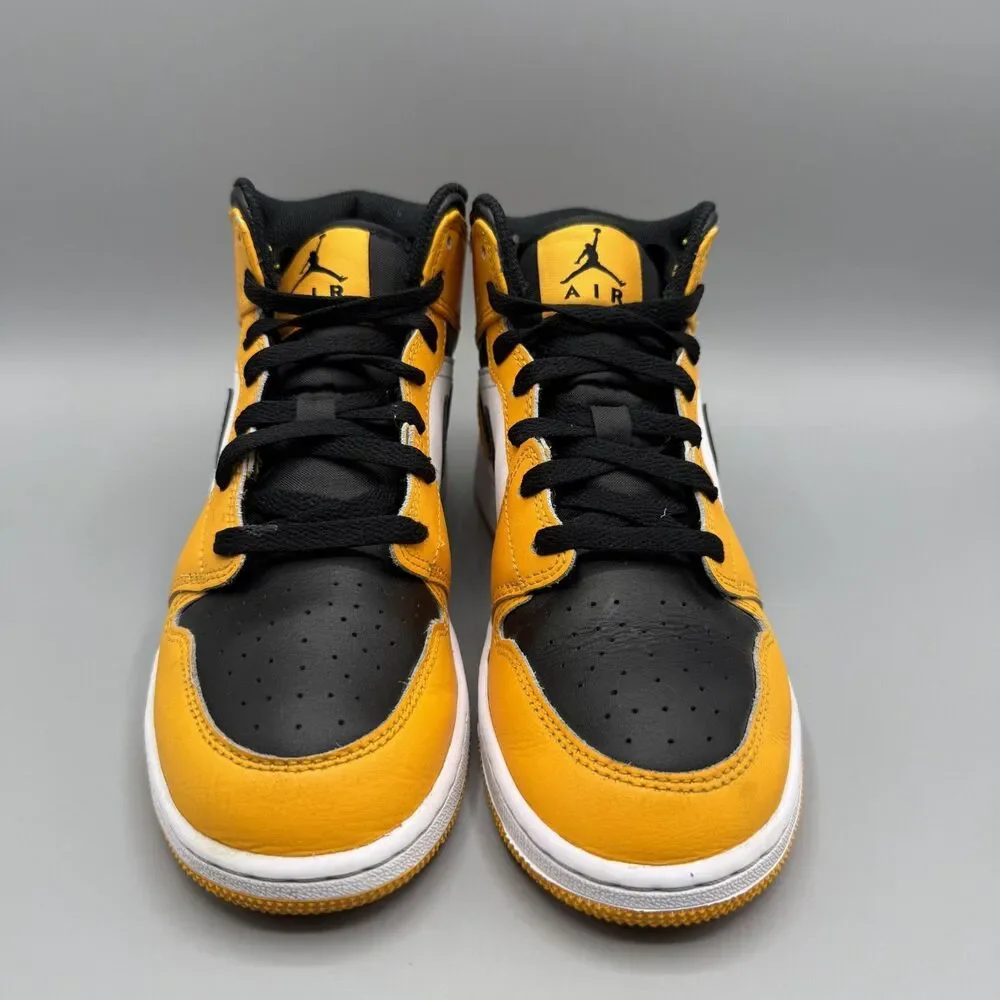 Nike heritage style